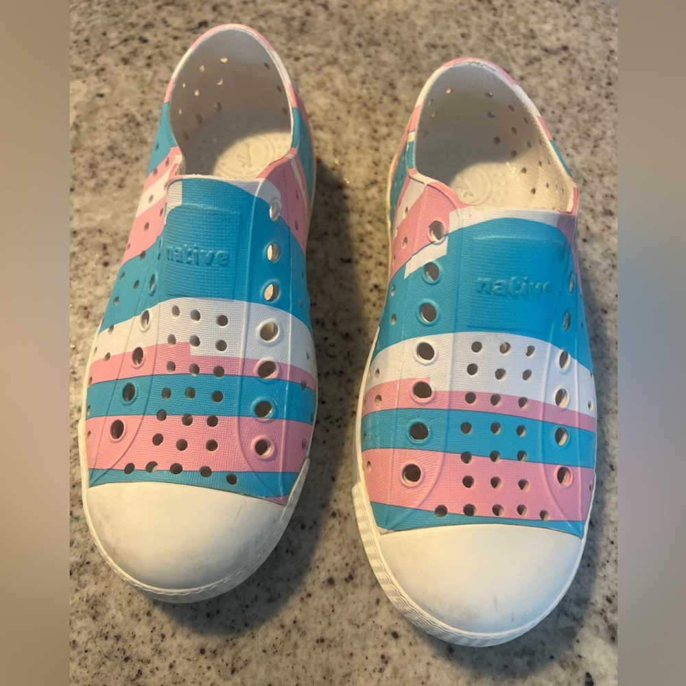 Native shoes youth size 12